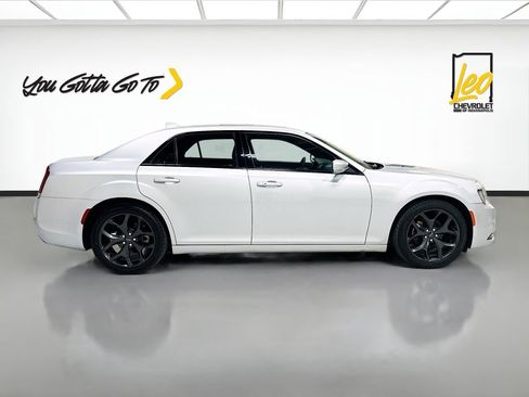 Used 2023 Chrysler 300 S image 4