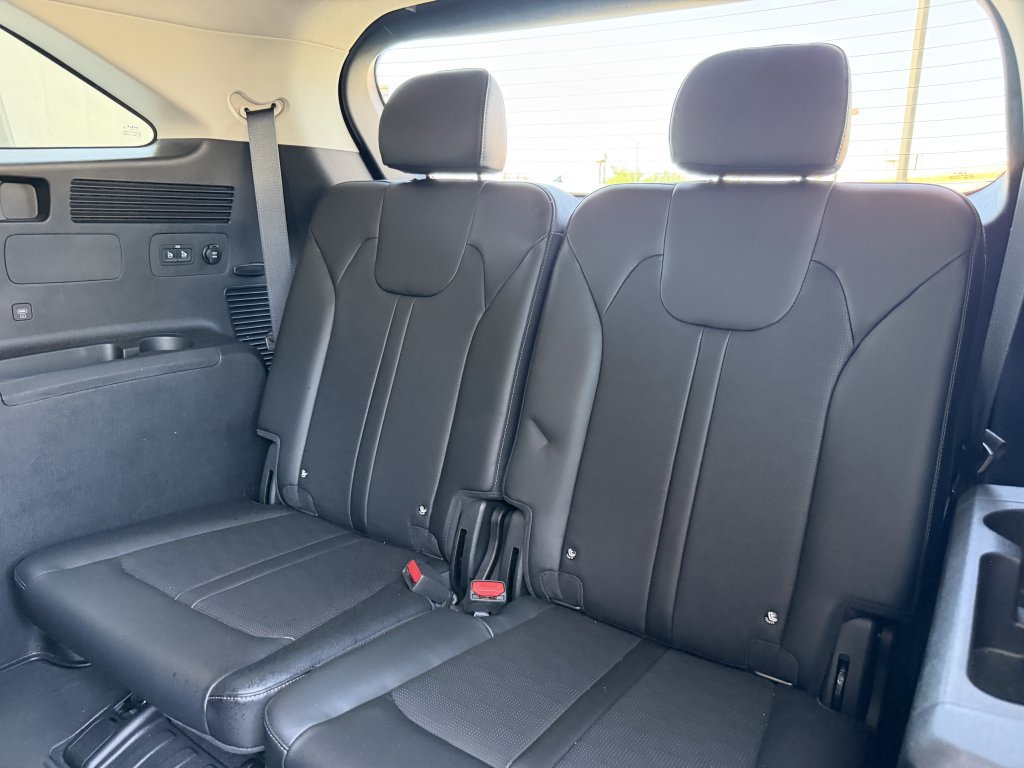 Used 2025 Kia Sorento S FWD image 36