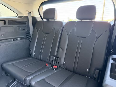 Used 2025 Kia Sorento S FWD image 36