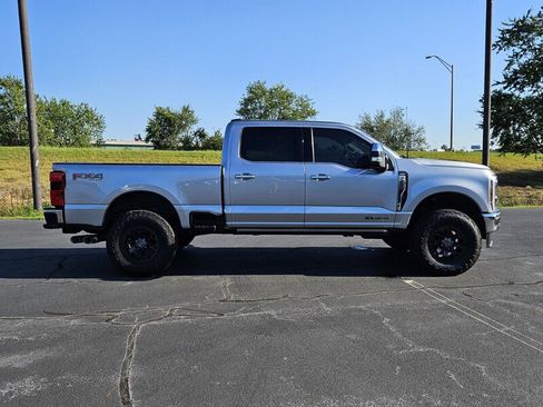 Used 2024 Ford F250 Lariat w/ Chrome Package image 14