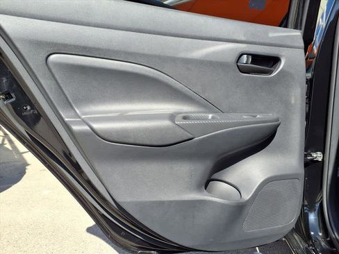 Used 2025 Nissan Versa S w/ S Plus Package image 18