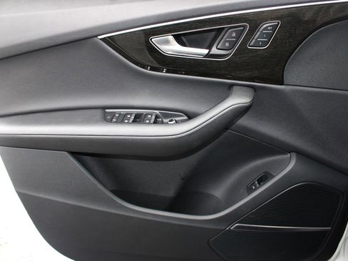 Used 2023 Audi Q7 3.0T Premium Plus image 14