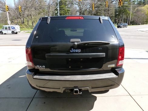Used 2008 Jeep Grand Cherokee Laredo AWD/4WD image 8