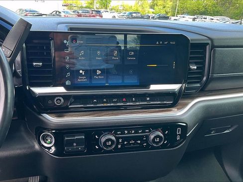 Used 2023 Chevrolet Silverado 1500 LT w/ Convenience Package II AWD/4WD image 16