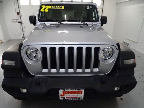 Certified 2022 Jeep Wrangler Unlimited Sport w/ Sun And Sound Package AWD/4WD image 25