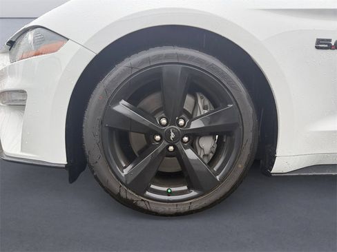 Used 2022 Ford Mustang GT w/ Black Accent Package image 9