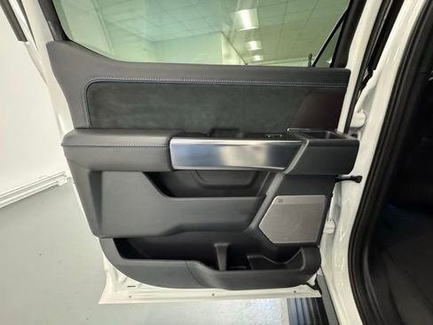 New 2025 Ford F150 Platinum w/ FX4 Off-Road Package image 8