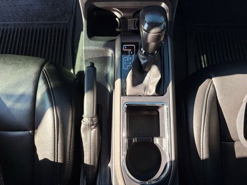 Used 2017 Toyota Tacoma TRD Off-Road image 22