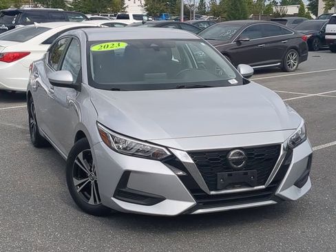 Used 2023 Nissan Sentra SV image 2