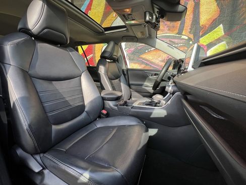 Used 2019 Toyota RAV4 Limited w/ Cold Weather Package image 25