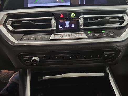 Used 2021 BMW 330i Sedan w/ Driving Assistance Package RWD image 29