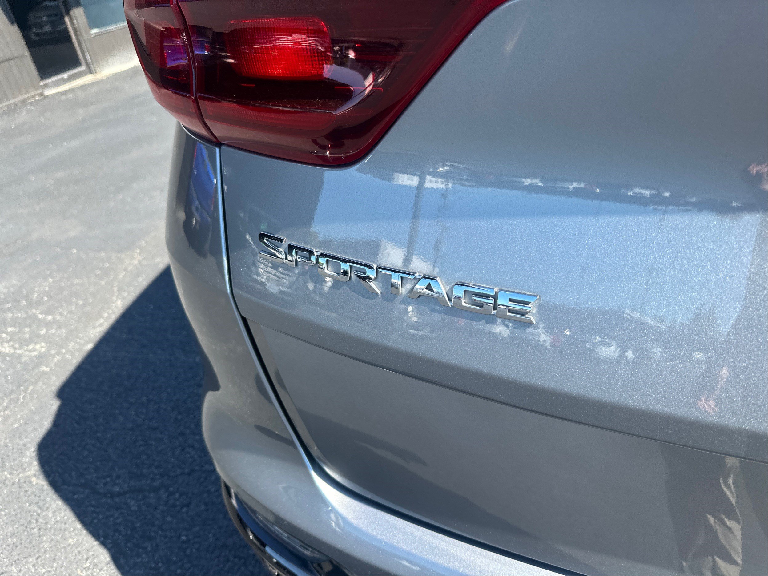 Used 2021 Kia Sportage LX AWD/4WD image 25