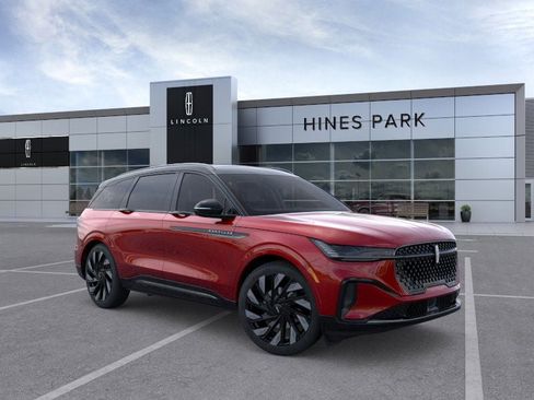 New 2026 Lincoln Nautilus Reserve w/ Jet Appearance Package image 7