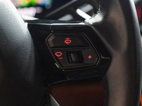 Used 2018 Lamborghini Huracan LP 610-4 AWD/4WD image 17