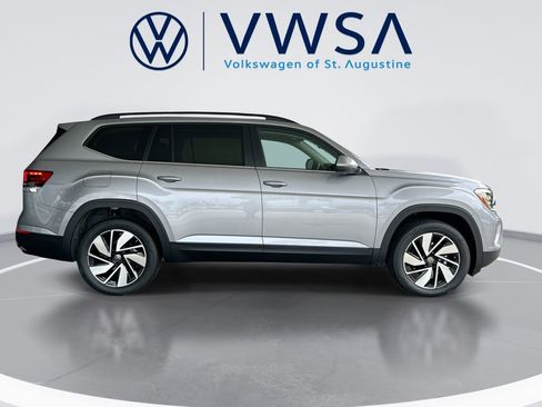 New 2026 Volkswagen Atlas SE image 9