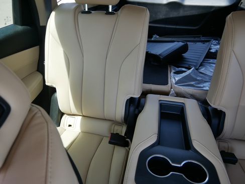 Certified 2026 Acura MDX SH-AWD image 12