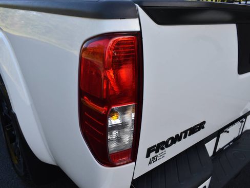 Used 2018 Nissan Frontier SV w/ Value Truck Package AWD/4WD image 35