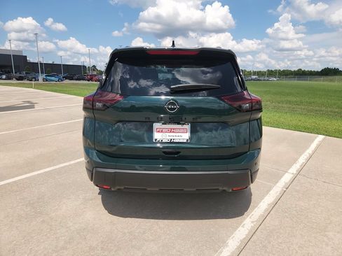 Certified 2026 Nissan Rogue Dark Armor FWD image 6