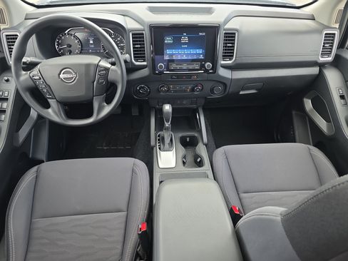 Used 2023 Nissan Frontier SV AWD/4WD image 17
