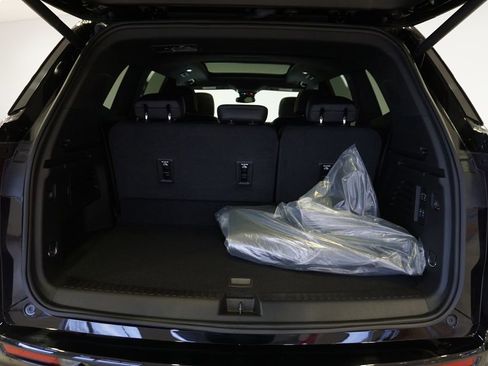 Used 2025 Buick Enclave Sport Touring w/ Power Package image 31