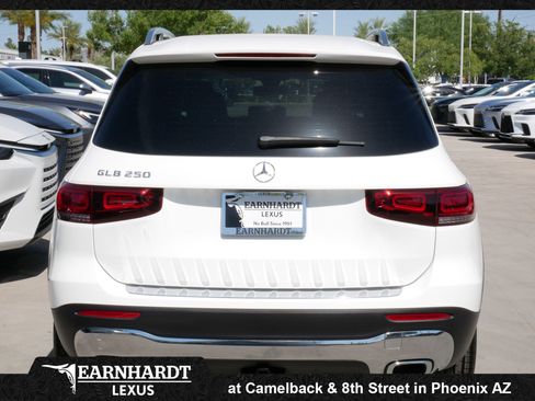 Used 2022 Mercedes-Benz GLB 250 image 5