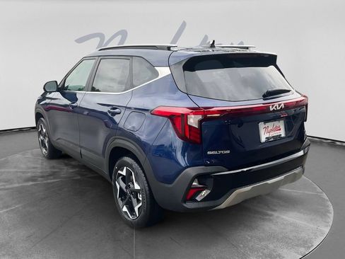Certified 2025 Kia Seltos EX w/ EX Sunroof Package AWD/4WD image 5