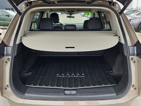 Certified 2025 Nissan Rogue SV AWD/4WD image 12
