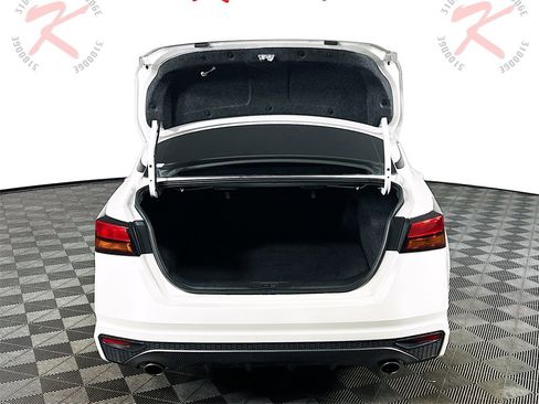 Used 2019 Nissan Altima 2.5 SR w/ SR Premium Package image 28