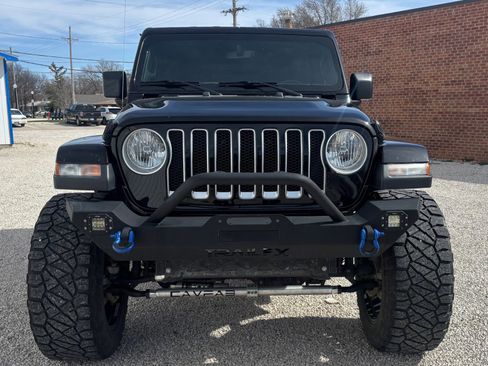 Used 2018 Jeep Wrangler Unlimited Sahara image 14