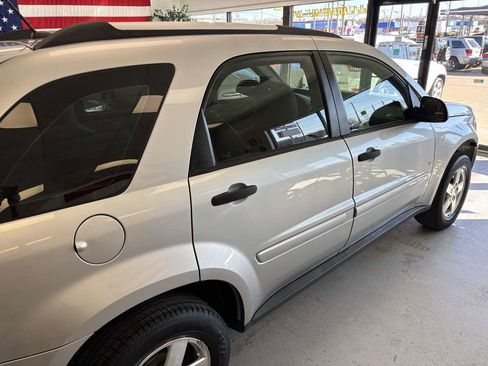 Used 2007 Chevrolet Equinox LS image 12