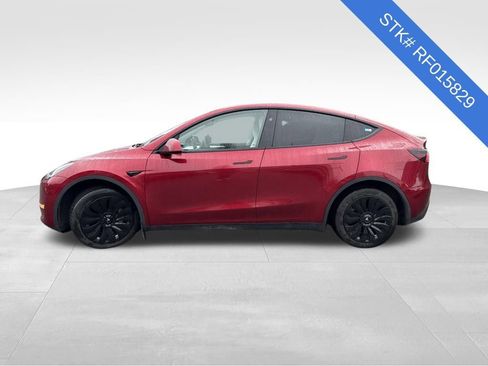 Used 2024 Tesla Model Y Long Range image 4