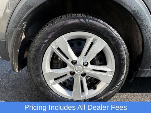 Used 2023 Nissan Kicks S FWD image 27