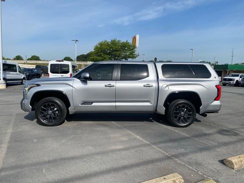 Used 2024 Toyota Tundra Platinum image 4