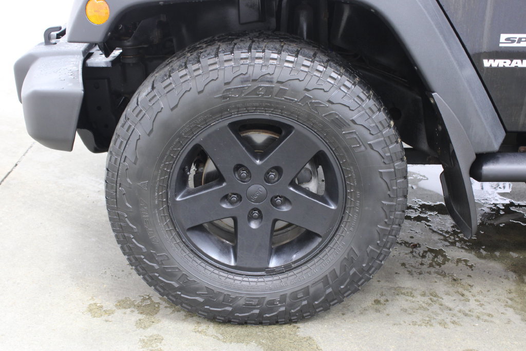 Used 2013 Jeep Wrangler Sport AWD/4WD image 23