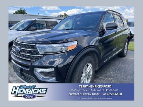 Used 2022 Ford Explorer XLT AWD/4WD image 1