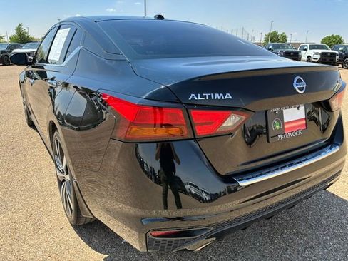 Certified 2019 Nissan Altima 2.5 Platinum image 4