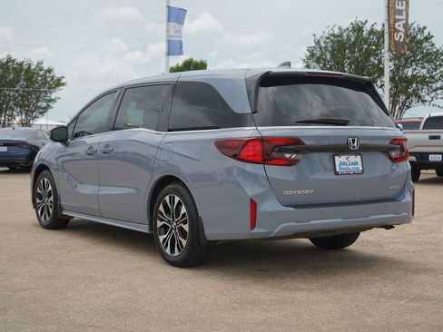 Certified 2026 Honda Odyssey Elite image 4