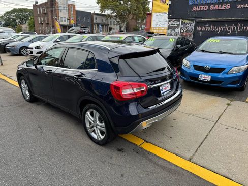 Used 2018 Mercedes-Benz GLA 250 4MATIC image 13