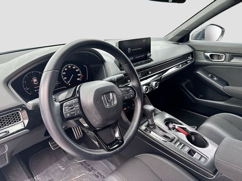 Used 2025 Honda Civic Sport image 9