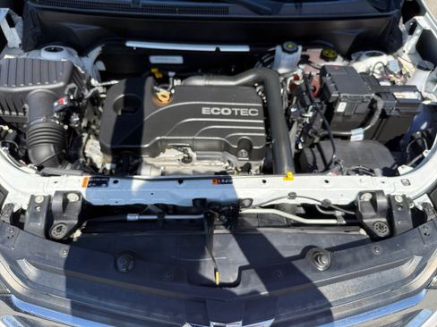 Used 2021 Chevrolet Equinox LT FWD image 20