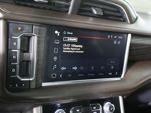 Certified 2023 GMC Yukon XL Denali image 20