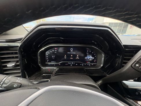Used 2024 GMC Sierra 1500 Elevation w/ X31 Off-Road Package AWD/4WD image 15