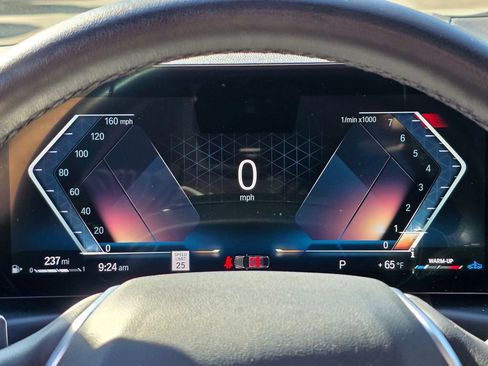 Used 2023 BMW 330i Sedan w/ Premium Package image 24