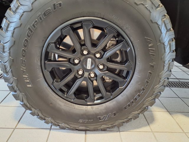 Used 2025 Ford F150 Raptor AWD/4WD image 34