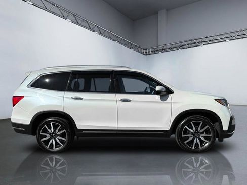 Used 2019 Honda Pilot Touring image 3