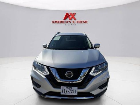 Used 2018 Nissan Rogue SV FWD image 9