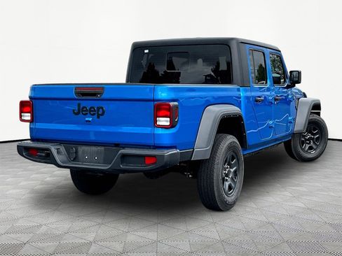 Used 2022 Jeep Gladiator Sport AWD/4WD image 6
