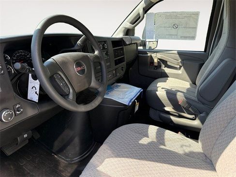 New 2025 GMC Savana 3500 Extended w/ Power Convenience Package image 9
