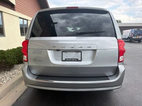 Used 2020 Dodge Grand Caravan SE FWD image 10