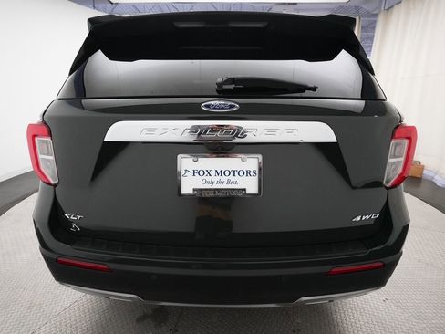 Used 2023 Ford Explorer XLT w/ Equipment Group 202A AWD/4WD image 25